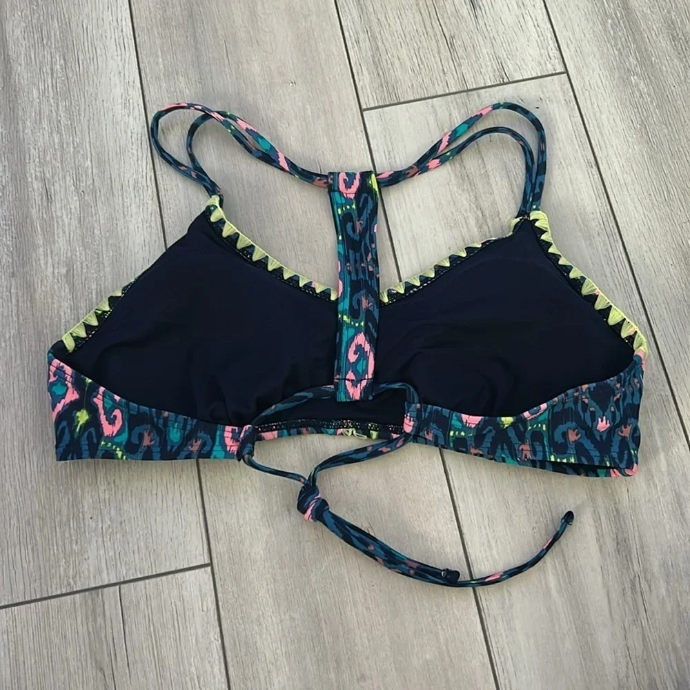 Xhilaration colorful swim bikini top size XL